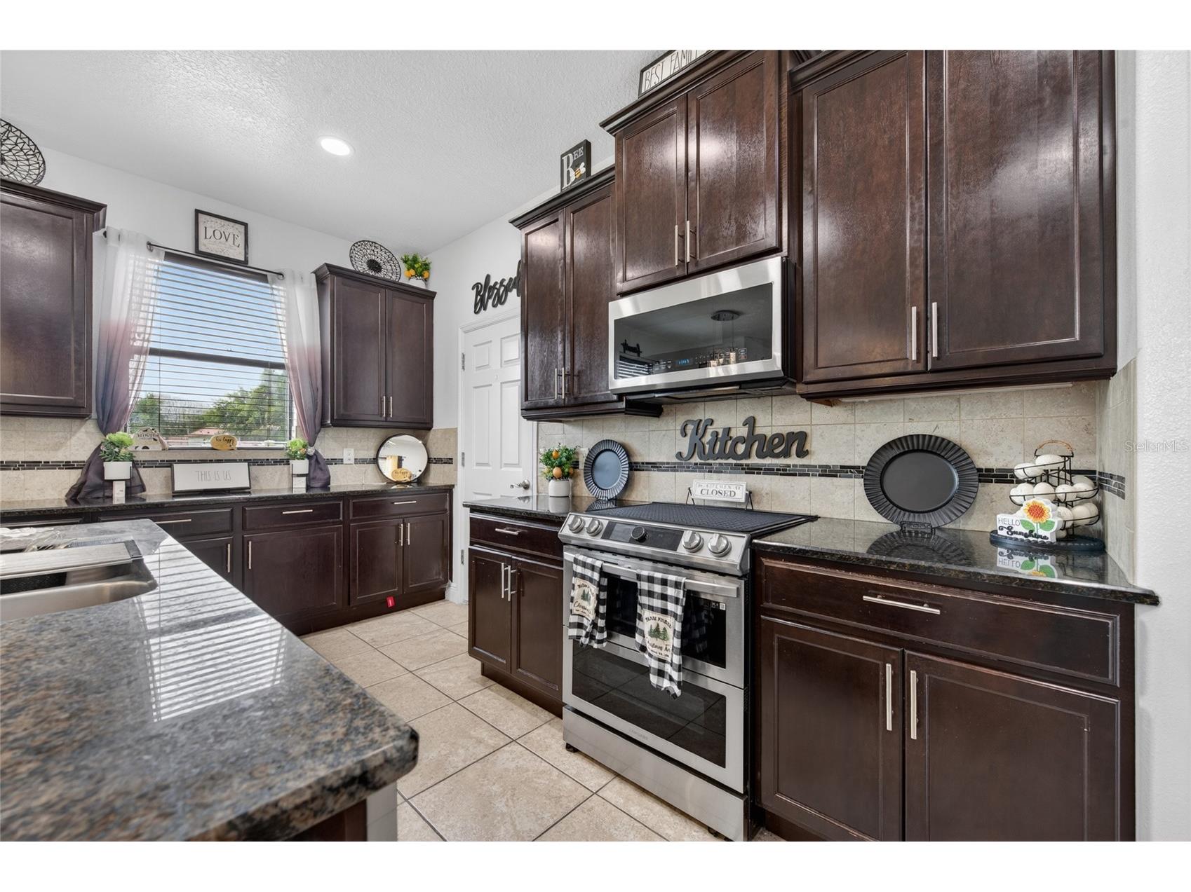 1801 Waterside Oaks Drive Orange City FL 32763 V4949489 image9