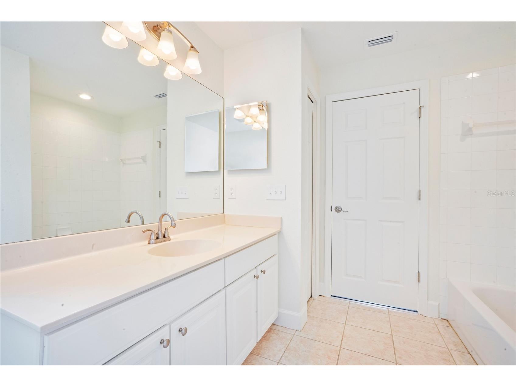 18013 Forest Retreat Lane Tampa FL 33647 O6405650 image33