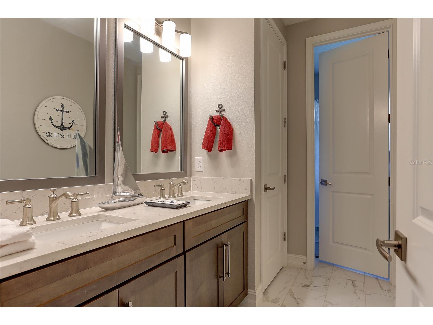 18014 Woodland View Drive Lutz FL 33548 TB8528425 image48