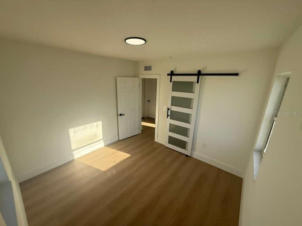 18015 2nd Street E Redington Shores FL 33708 TB8470452 image7