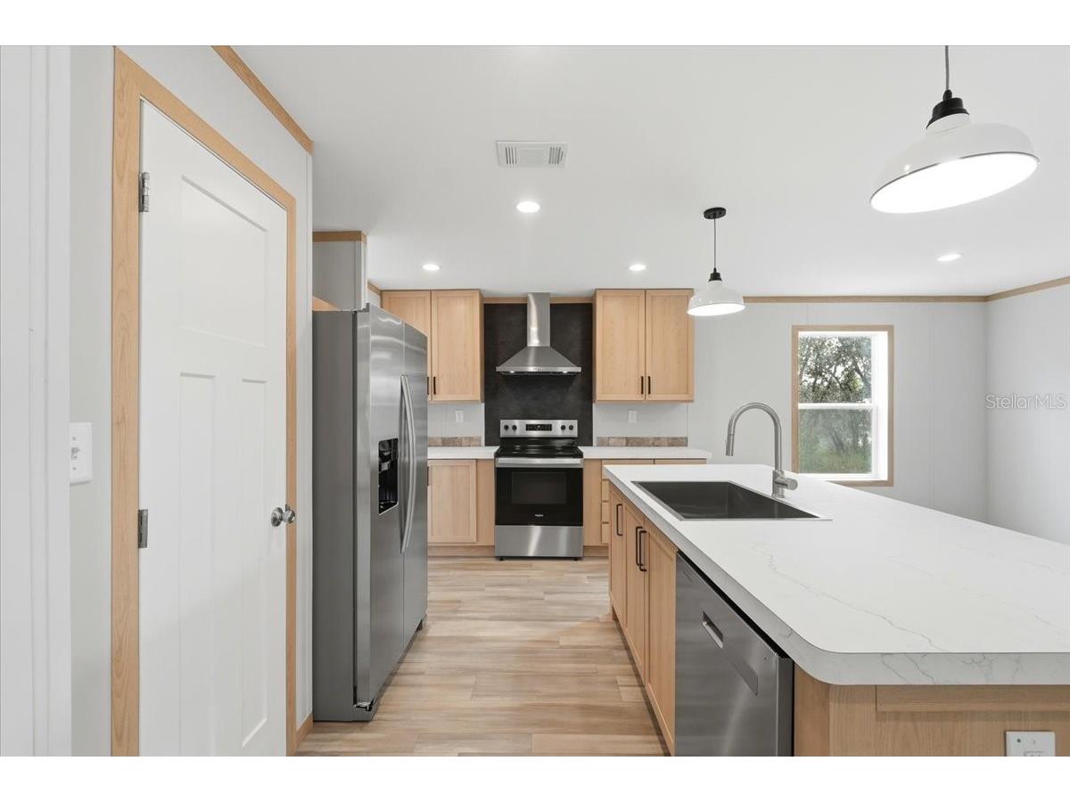 18015 SE 18th Street Silver Springs FL 34488 P4936514 image14