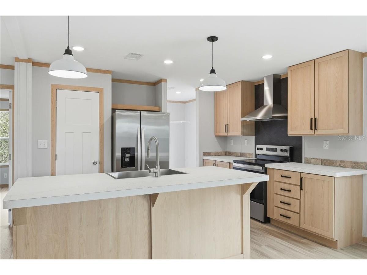 18015 SE 18th Street Silver Springs FL 34488 P4936514 image3