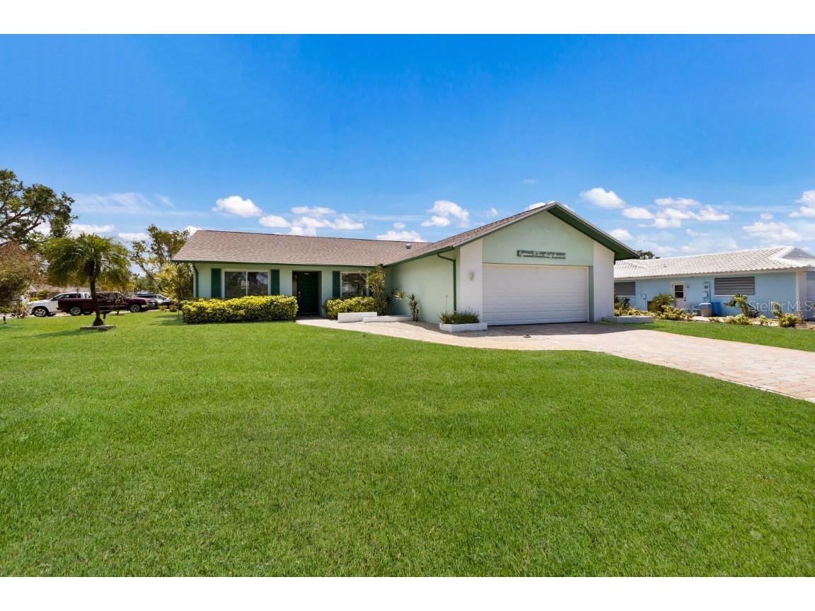 1802 67th Street W Bradenton FL 34209 A4647228 image1