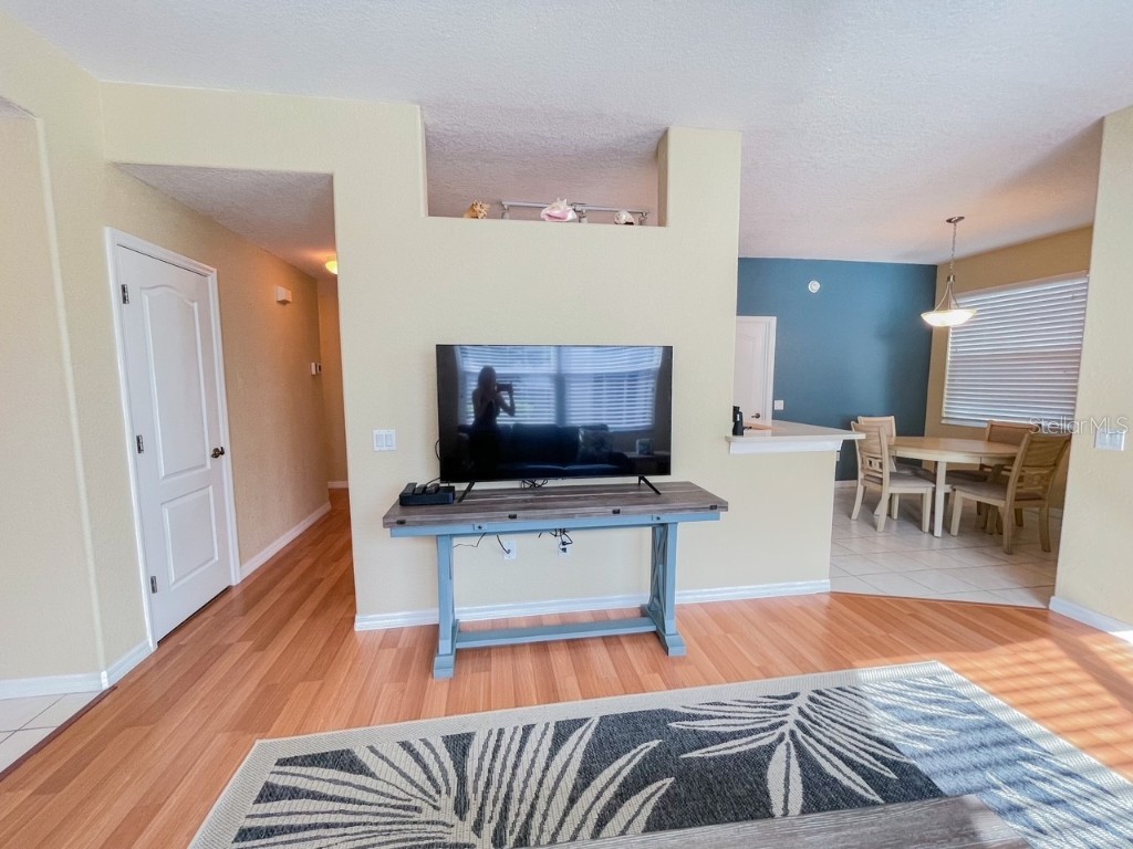 1802 Auburn Lakes Circle #3 Venice FL 34292 A4664575 image8