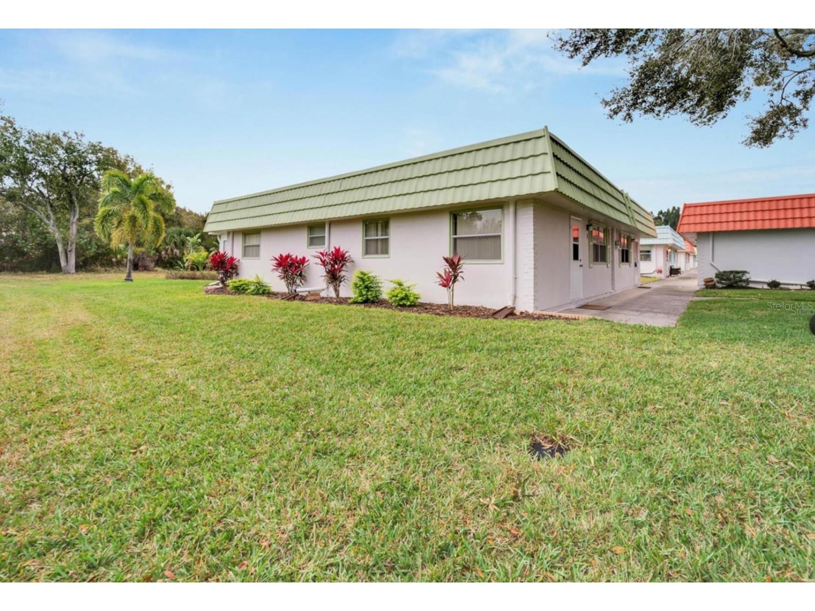 1802 Bedford Lane #1 Sun City Center FL 33573 TB8491225 image3