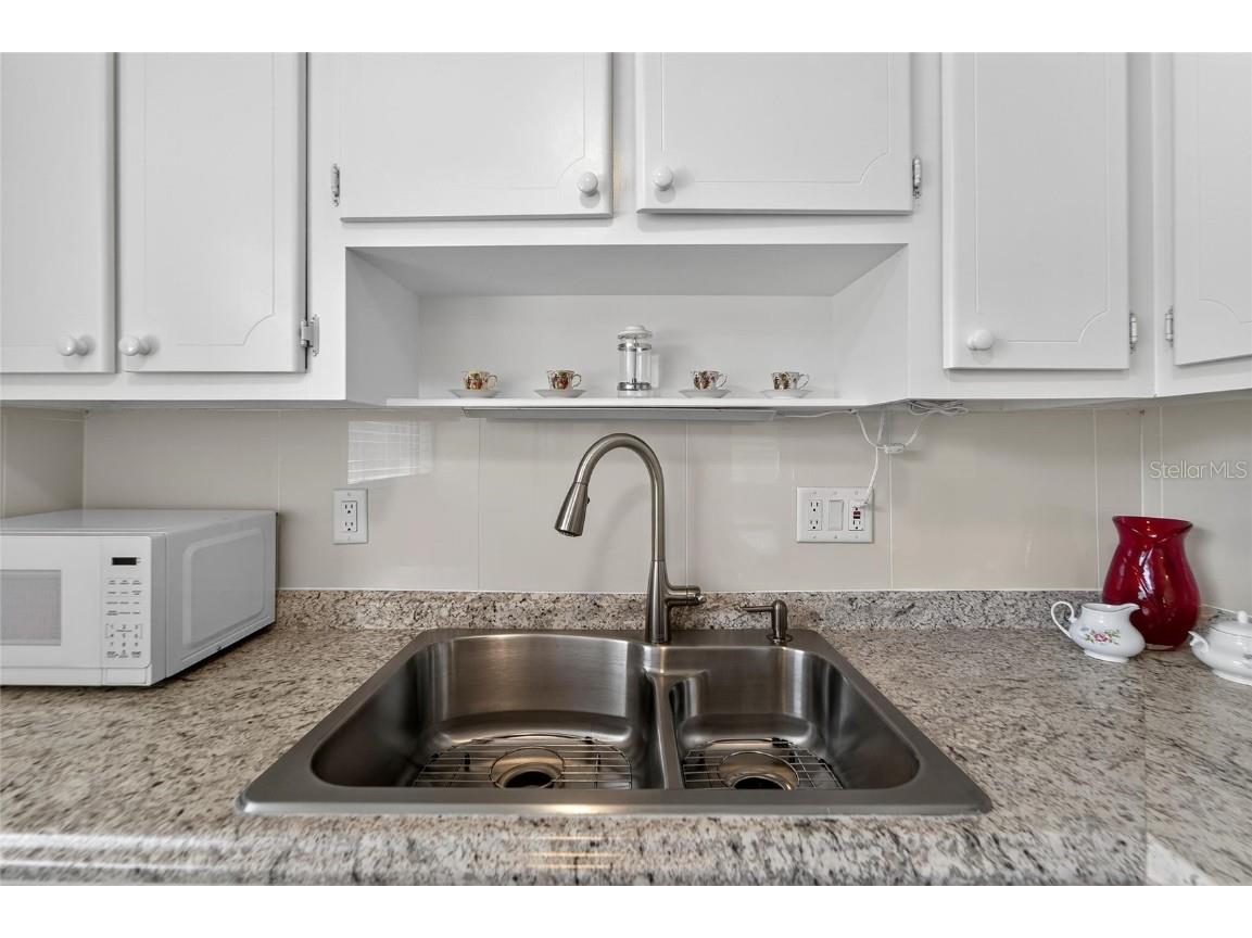 1802 Bedford Lane #12 Sun City Center FL 33573 TB8441767 image8