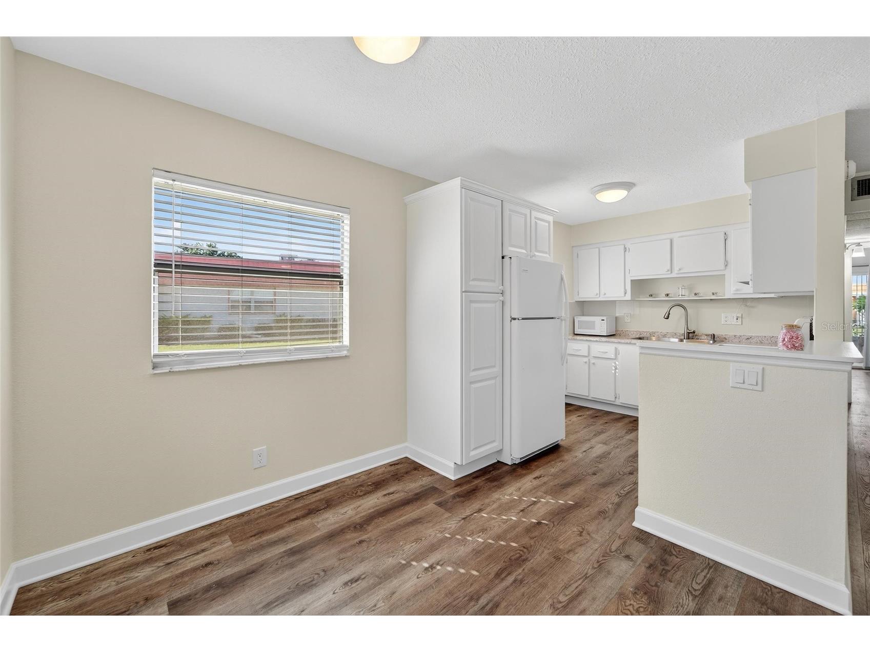 1802 Bedford Lane #12 Sun City Center FL 33573 TB8469208 image6
