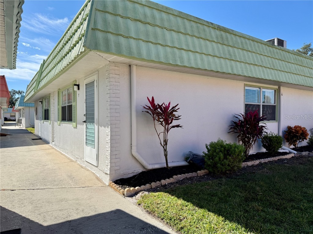 1802 Bedford Lane #7 Sun City Center FL 33573 TB8424879 image27