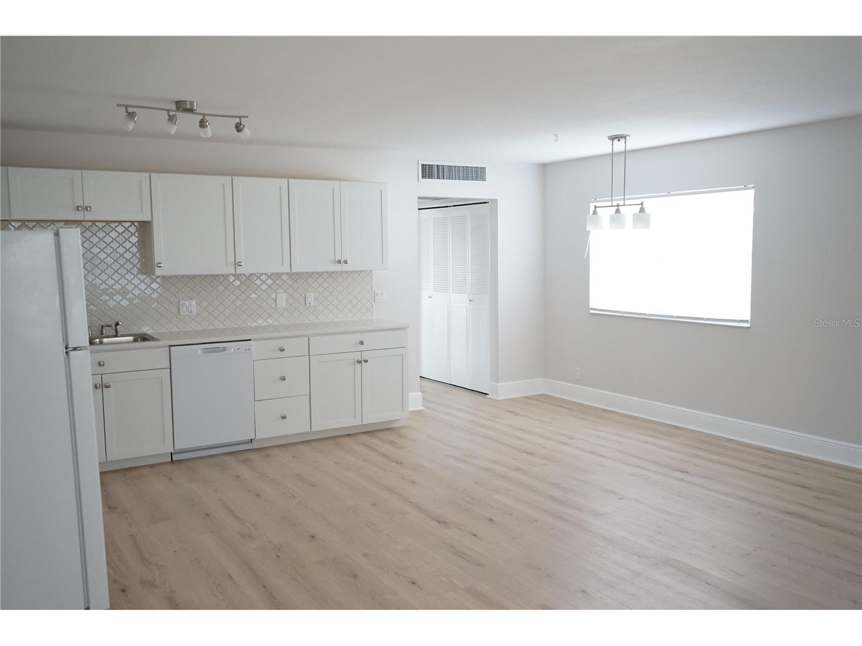 1802 Bedford Terrace #183 Sun City Center FL 33573 TB8489624 image4