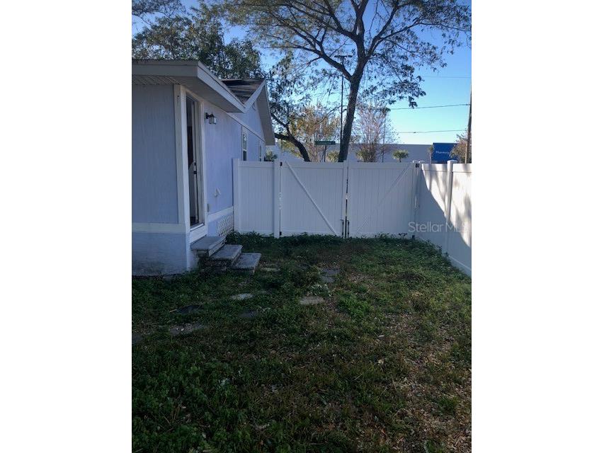 1802 E Comanche Avenue Tampa FL 33610 TB8474511 image20