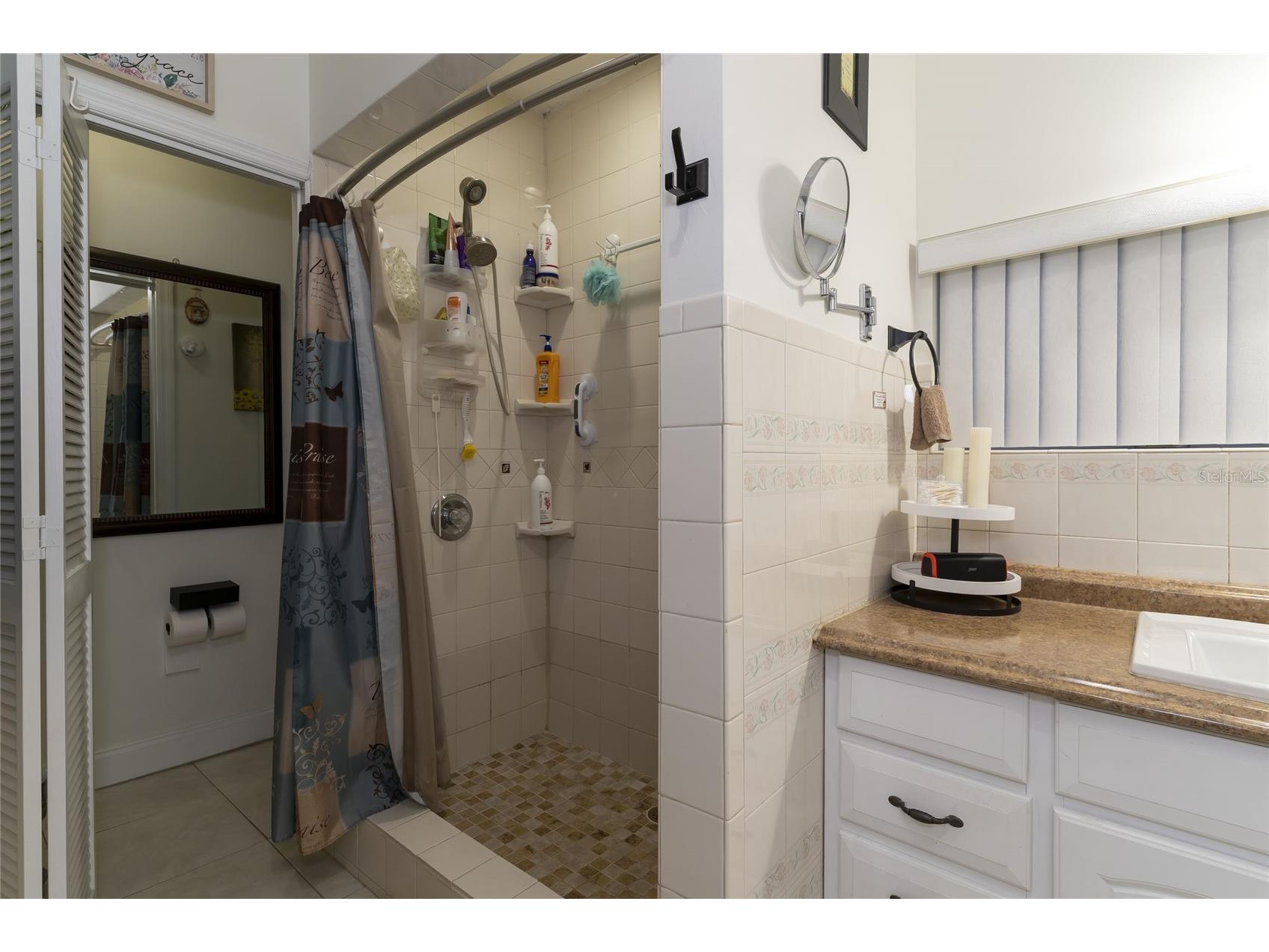 1802 E Knollwood Street Tampa FL 33610 TB8443009 image37