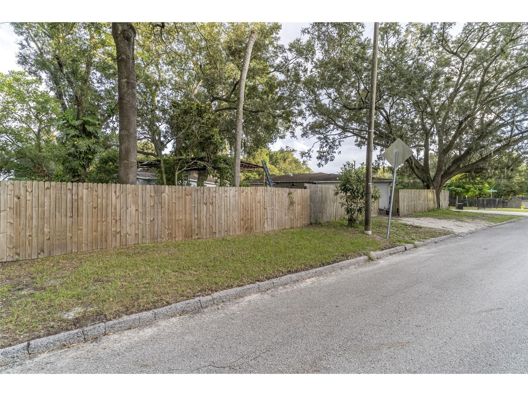1802 E Knollwood Street Tampa FL 33610 TB8443009 image48