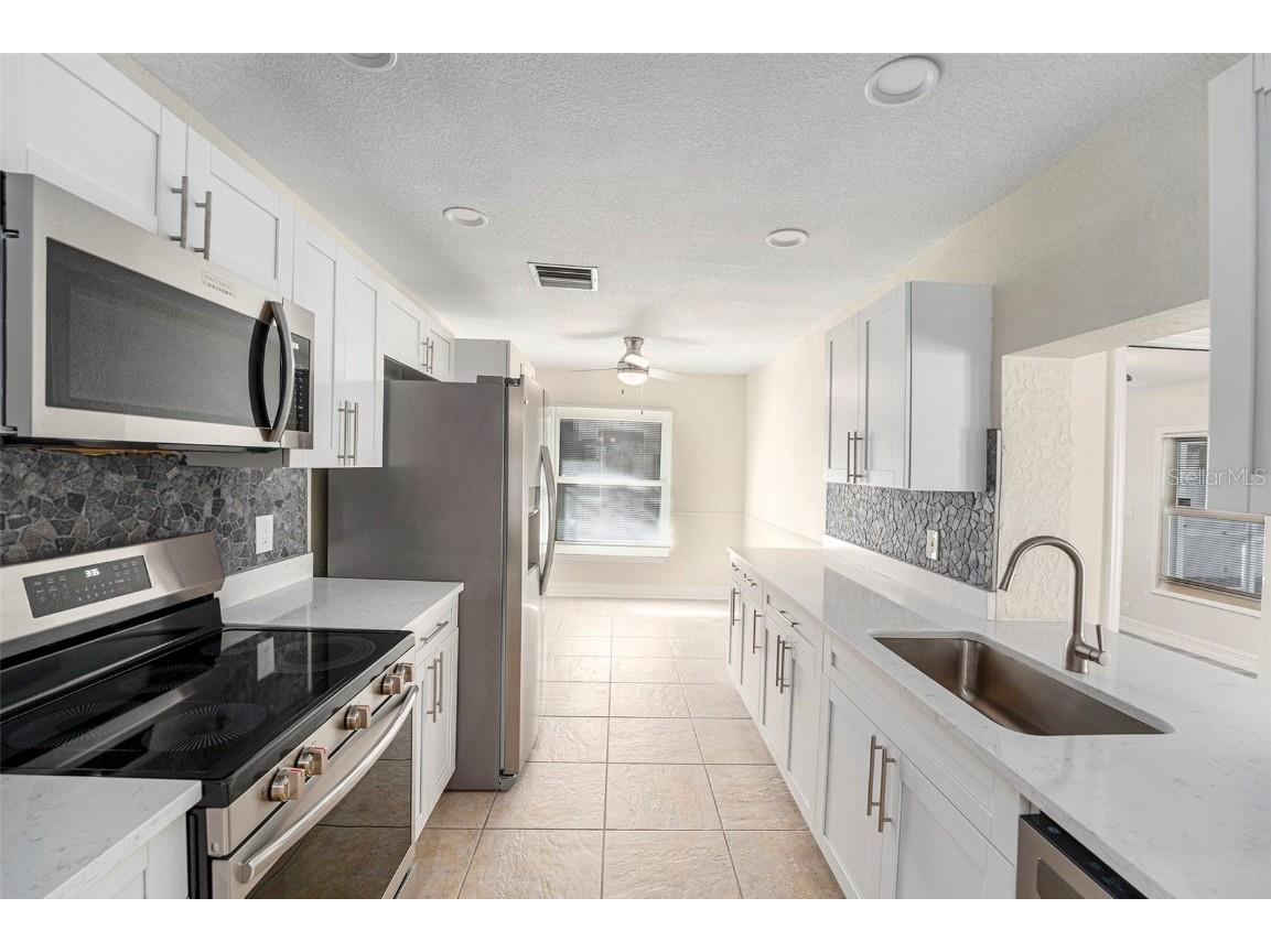 1802 Forest Drive Oldsmar FL 34677 O6361686 image8