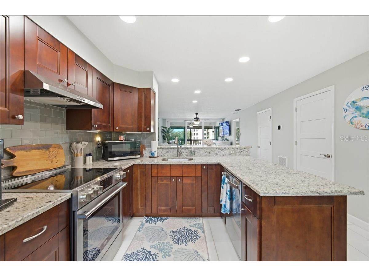 1802 Mariner Drive #30 Tarpon Springs FL 34689 TB8479014 image6