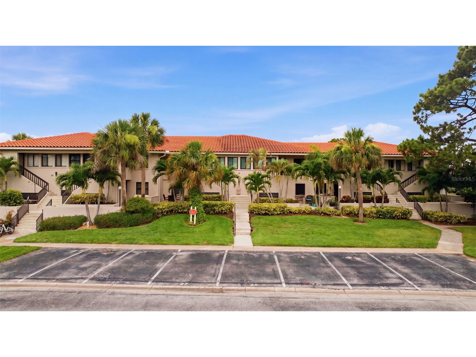 1802 Mariner Drive E #25 Tarpon Springs FL 34689 TB8510783 image1