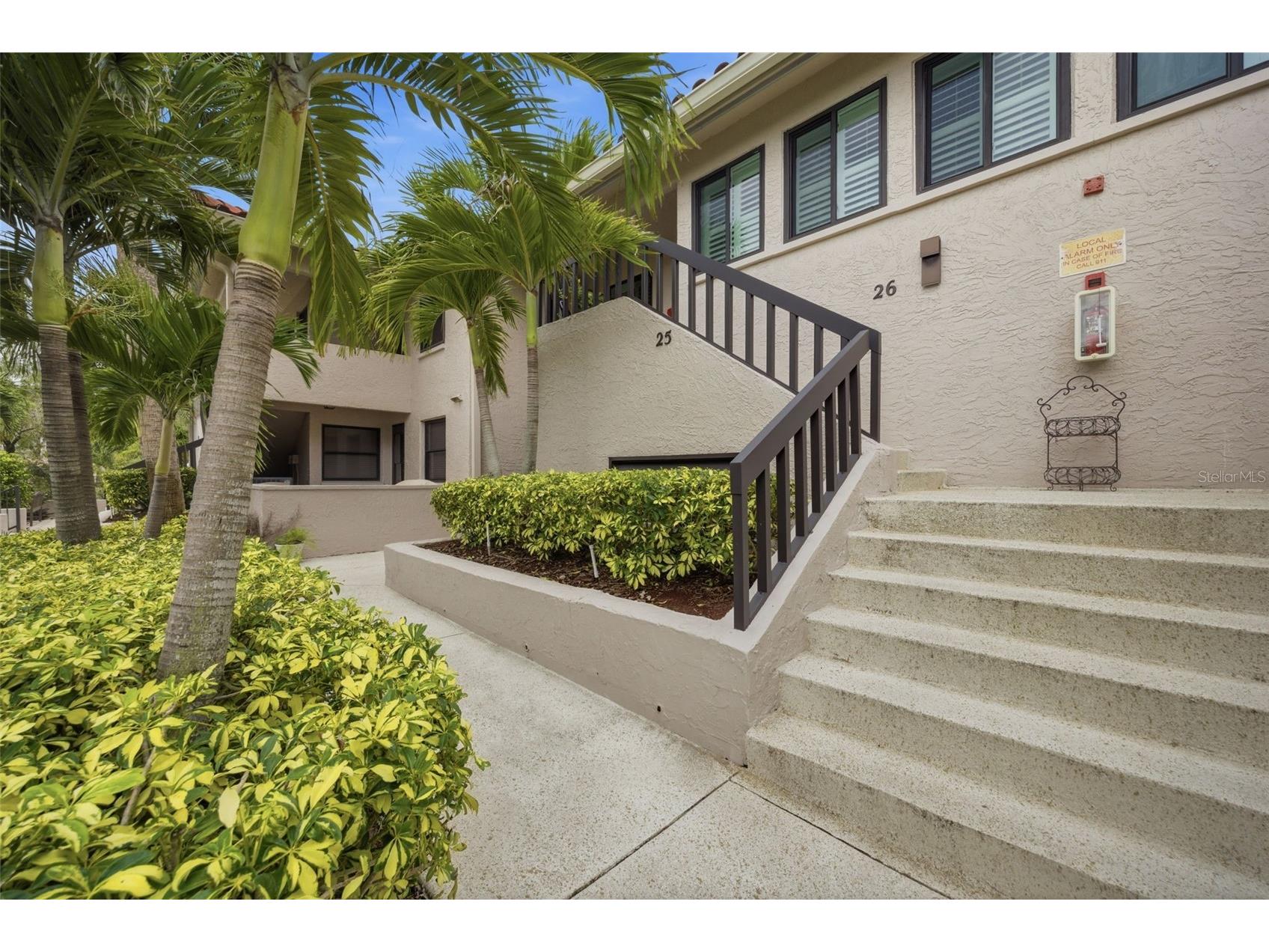 1802 Mariner Drive E #25 Tarpon Springs FL 34689 TB8510783 image3