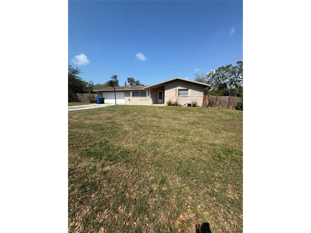 1802 Oak Park Drive S Clearwater FL 33764 TB8367853 image1