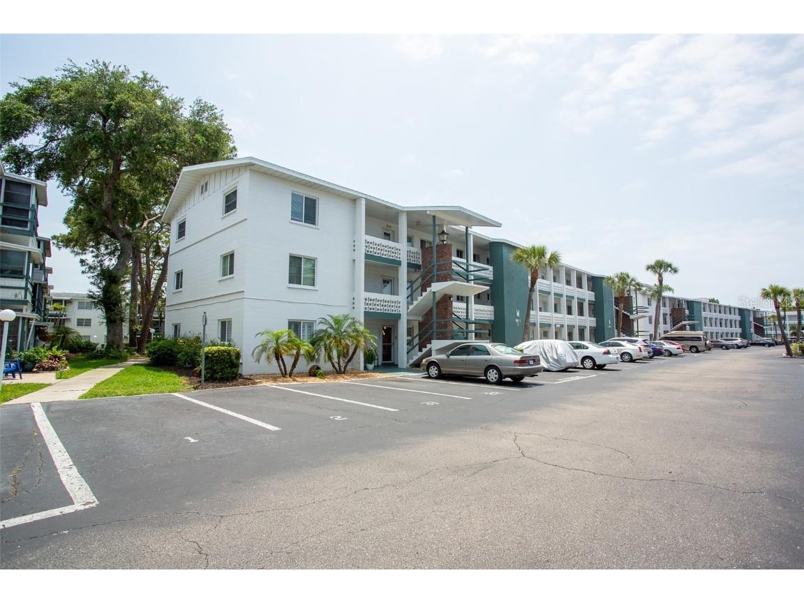 1802 Restful Drive #M1 Bradenton FL 34207 A4610956 image1