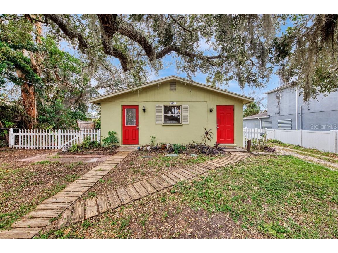 1802 Robinhood Street, Sarasota, FL, 34231 MLS A4626291 Edina Realty