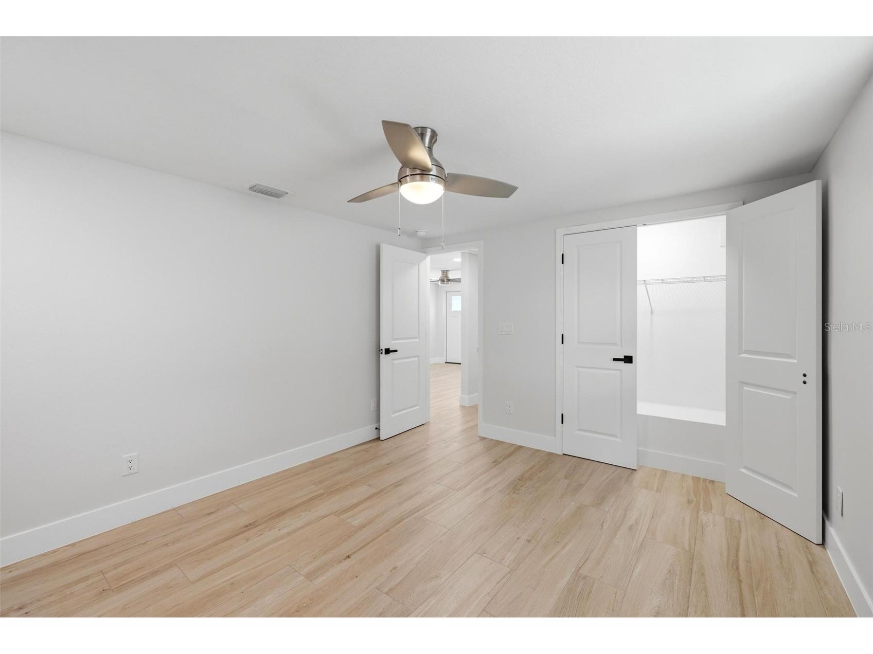1802 Robinhood Street Sarasota FL 34231 A4689759 image14