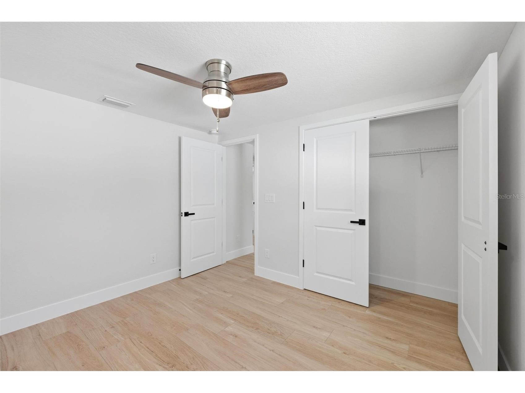 1802 Robinhood Street Sarasota FL 34231 A4689759 image22