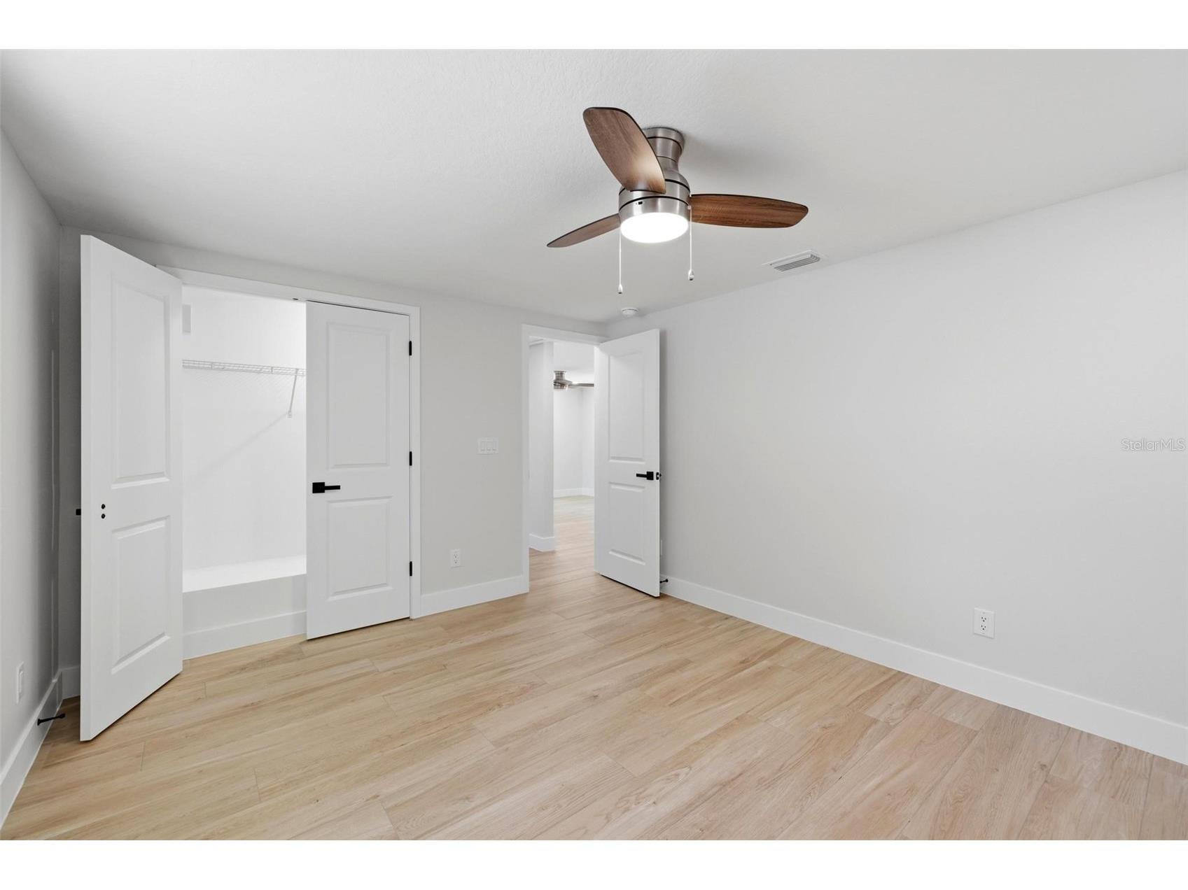 1802 Robinhood Street Sarasota FL 34231 A4689759 image23