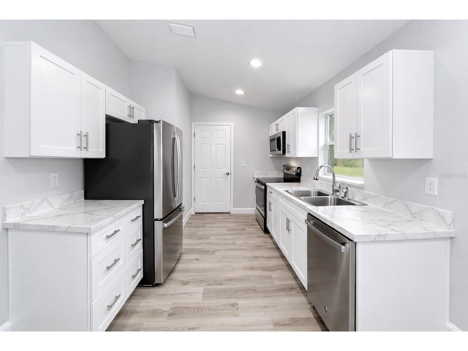 1802 SW Hilliard Avenue Dunnellon FL 34431 OM715706 image9