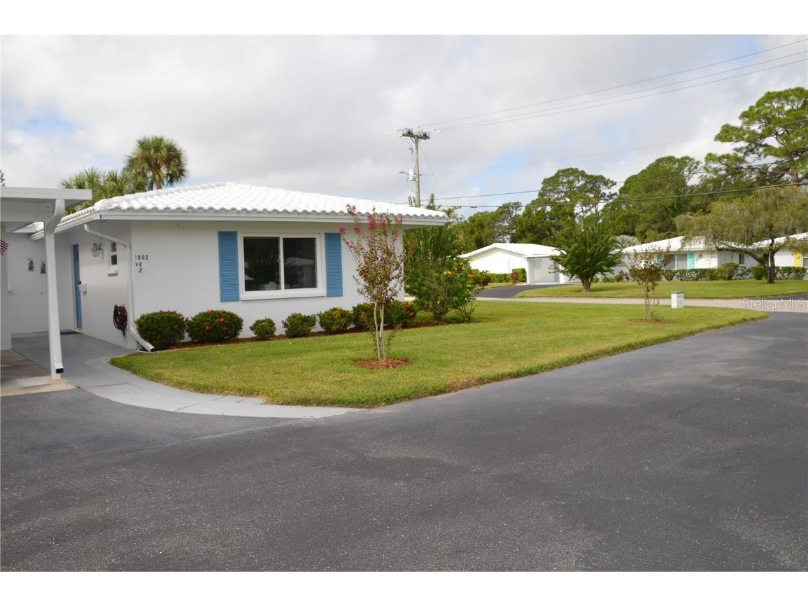 1802 University Place #4 Sarasota FL 34235 A4584475 image1