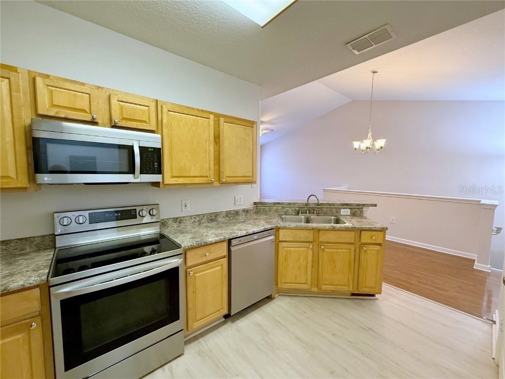 18023 Villa Creek Drive #18023 Tampa FL 33647 TB8364839 image11