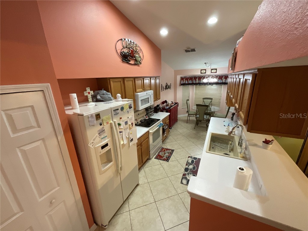 18027 Baywood Forest Drive Hudson FL 34667 W7875061 image5