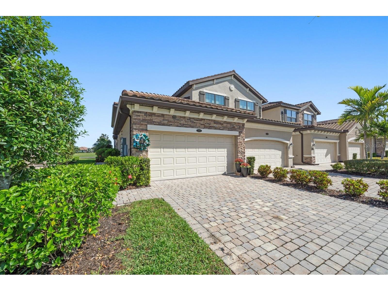 18027 Gawthrop Drive #101 Bradenton FL 34211 A4687000 image1