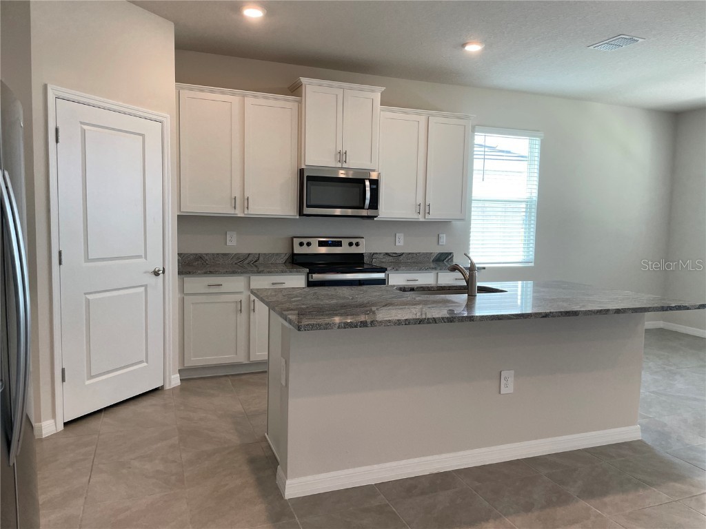 18027 Pastureland Avenue Bradenton FL 34211 A4610464 image3