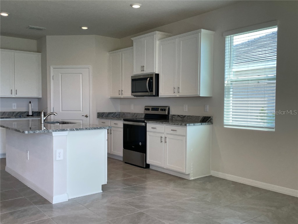 18027 Pastureland Avenue Bradenton FL 34211 A4610464 image6