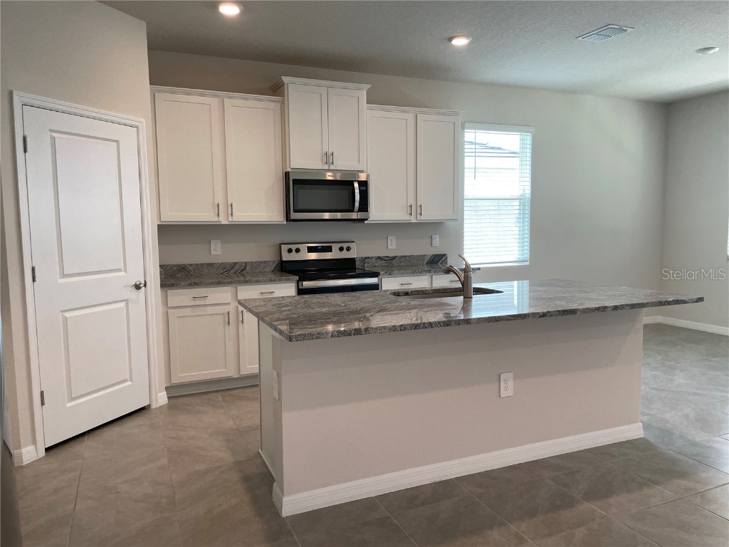 18027 Pastureland Avenue Bradenton FL 34211 A4610464 image7