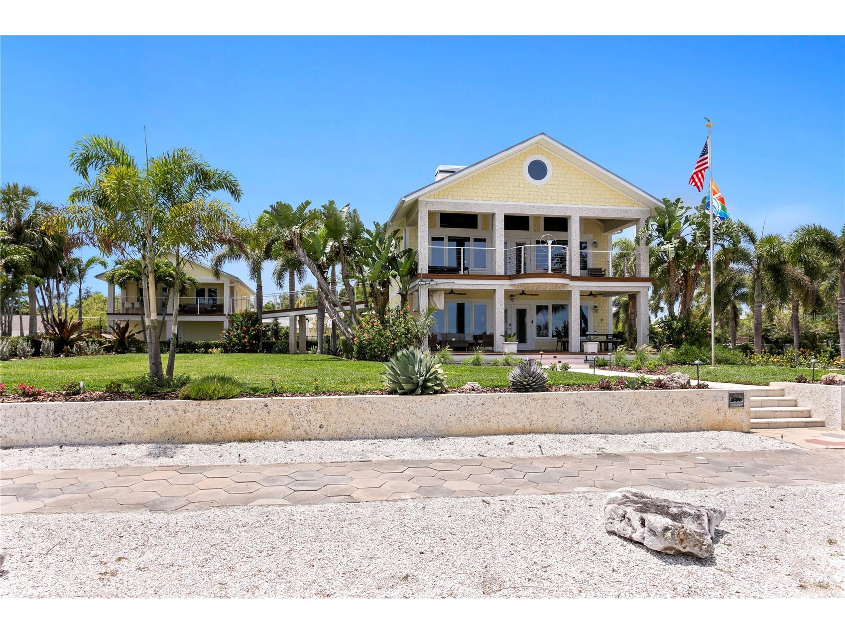 1803 Beach Drive SE Saint Petersburg FL 33705 - TAMPA BAY TB8494837 image2