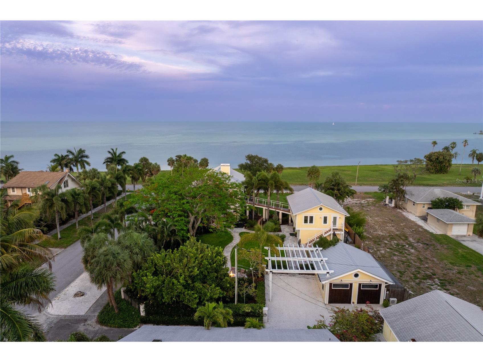 1803 Beach Drive SE Saint Petersburg FL 33705 - TAMPA BAY TB8494837 image3