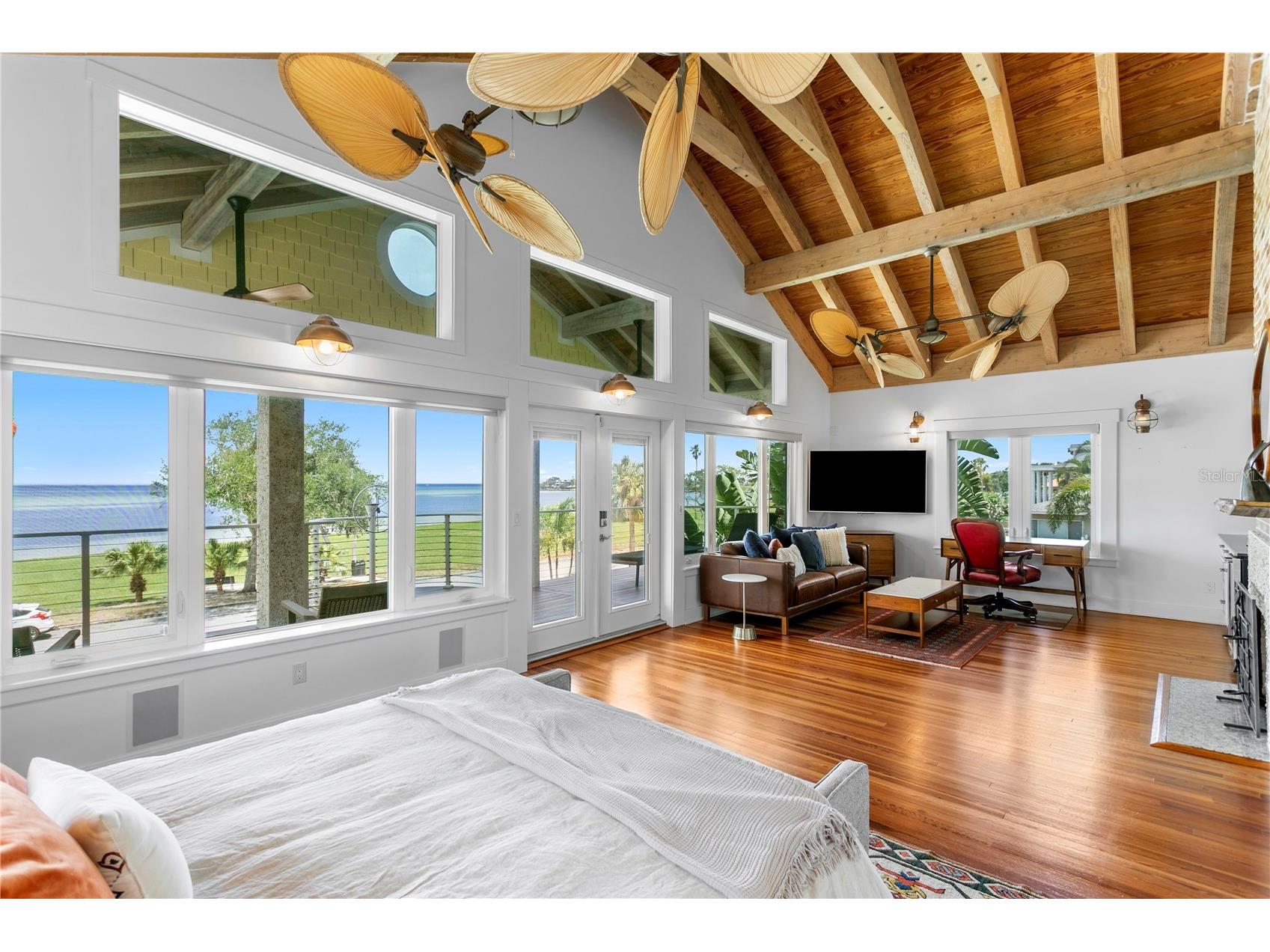 1803 Beach Drive SE Saint Petersburg FL 33705 - TAMPA BAY TB8494837 image43