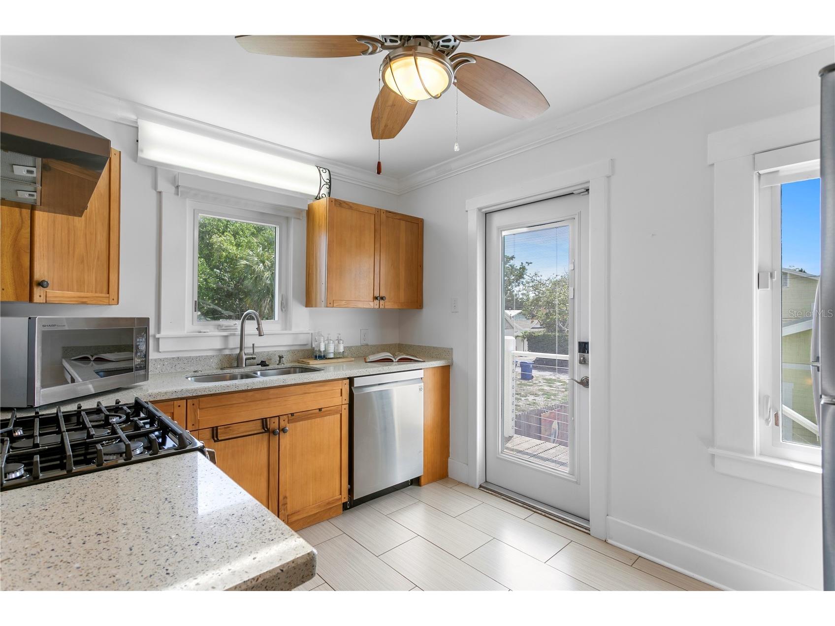 1803 Beach Drive SE Saint Petersburg FL 33705 - TAMPA BAY TB8494837 image68