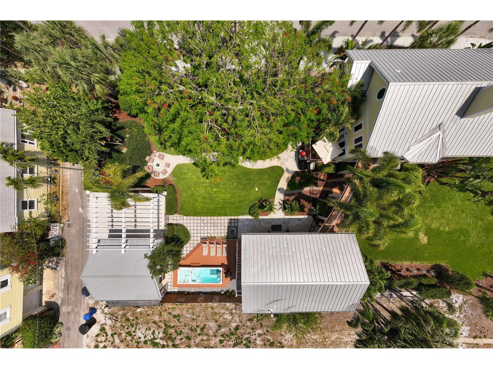 1803 Beach Drive SE Saint Petersburg FL 33705 - TAMPA BAY TB8494837 image96