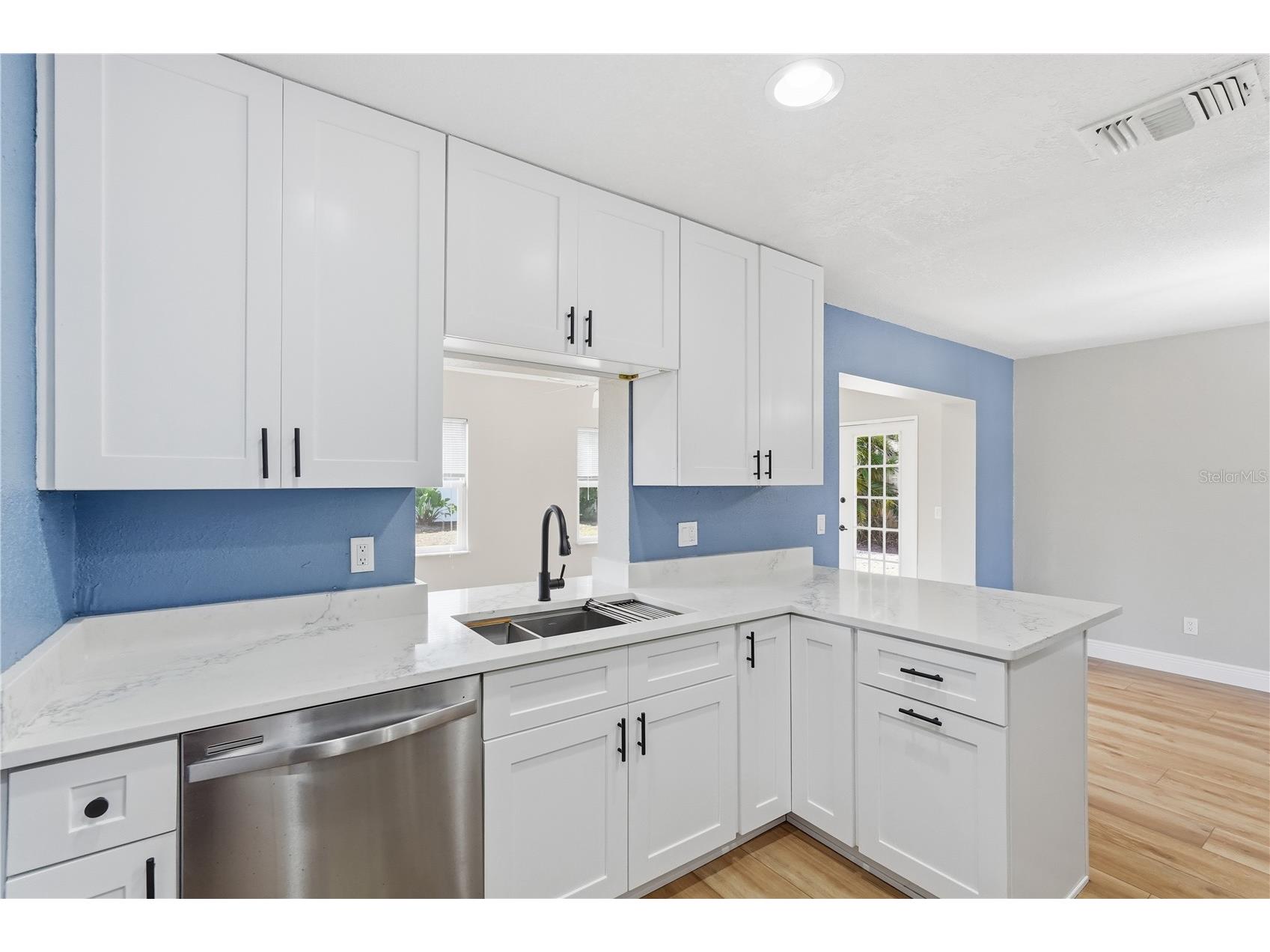 1803 Elmwood Drive Oldsmar FL 34677 TB8461337 image8