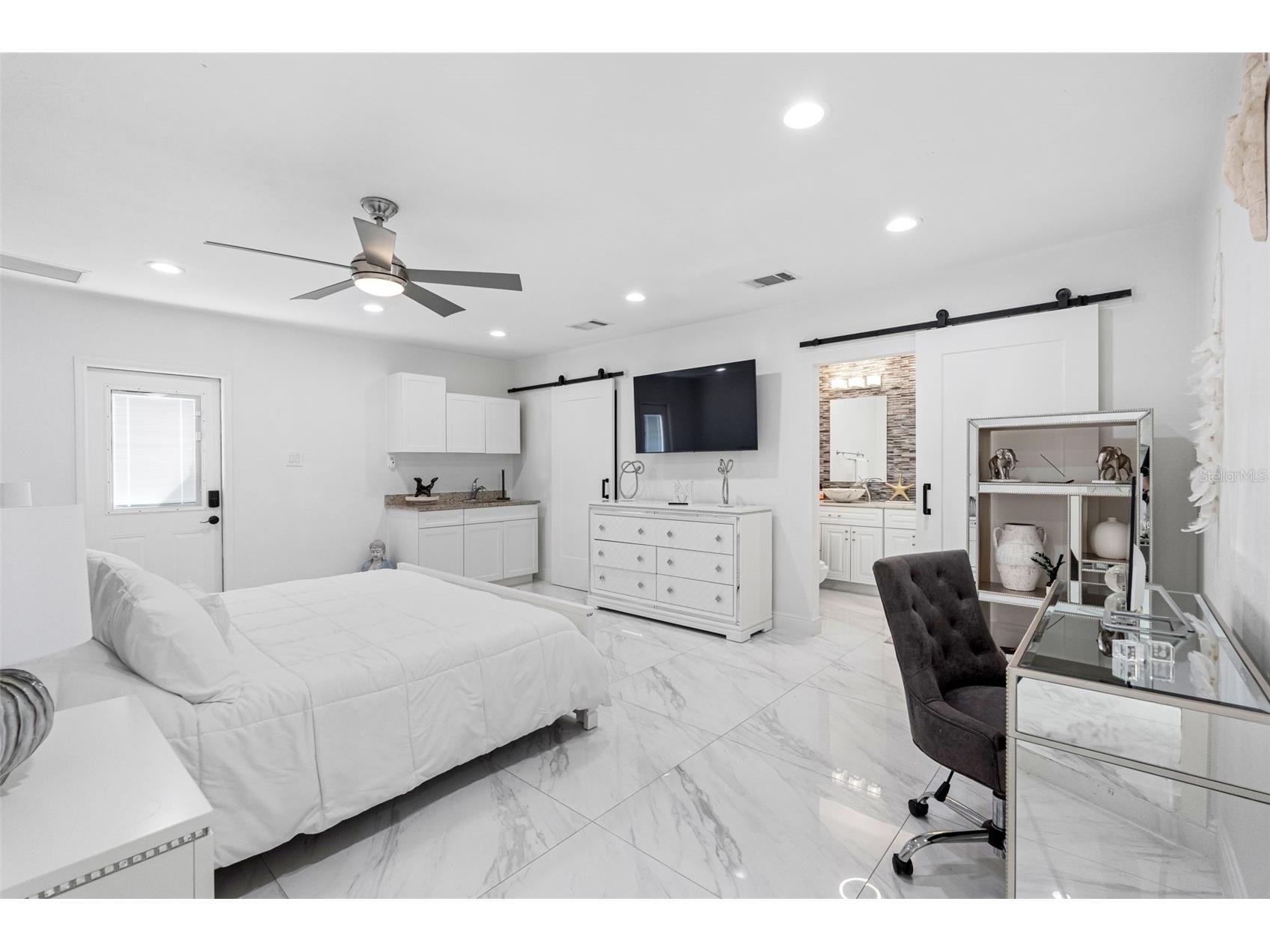 1803 Lake Crest Avenue Brandon FL 33510 TB8486861 image33