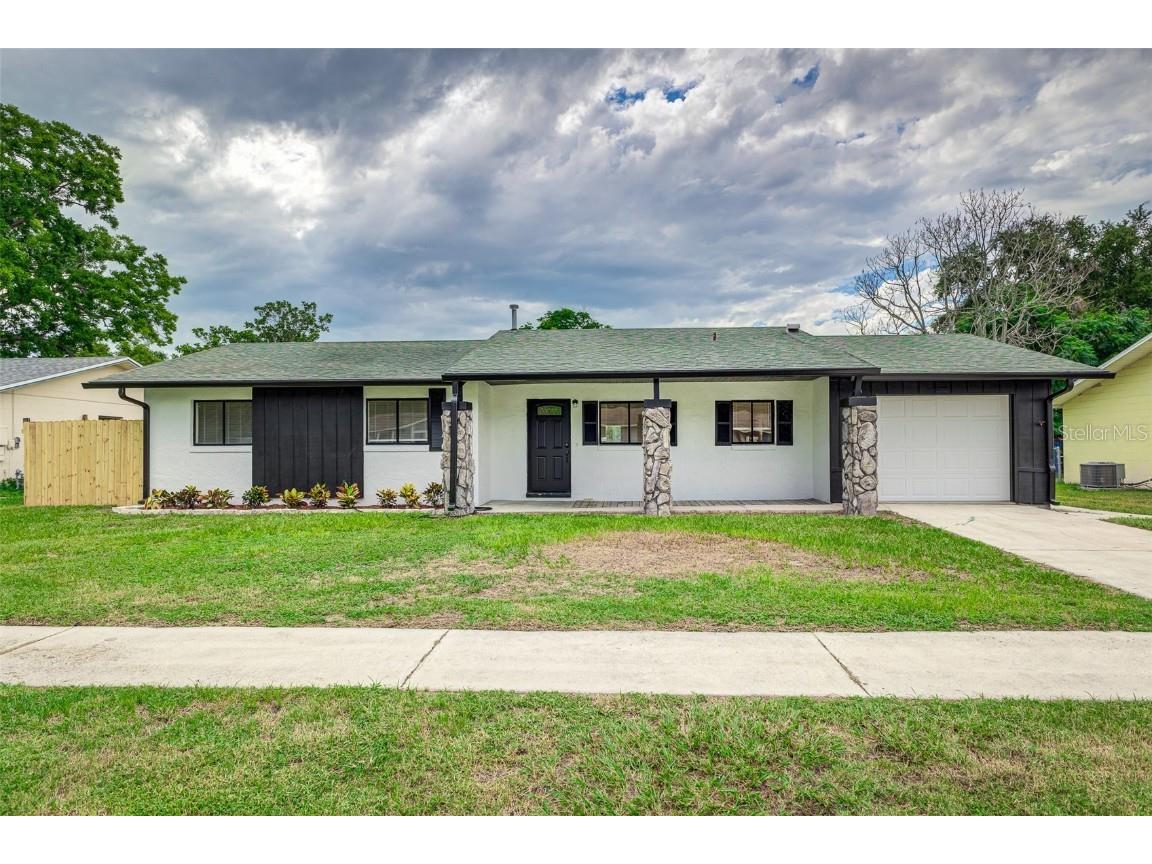 1803 Nottinghamsouthwest Winter Haven FL 33880 P4931732 image1