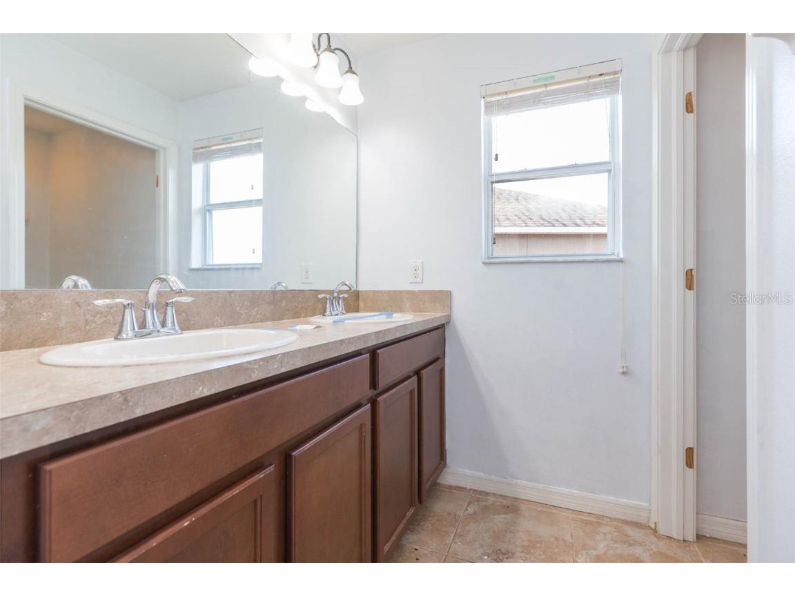 1803 Palm Warbler Lane Ruskin FL 33570 TB8449892 image33