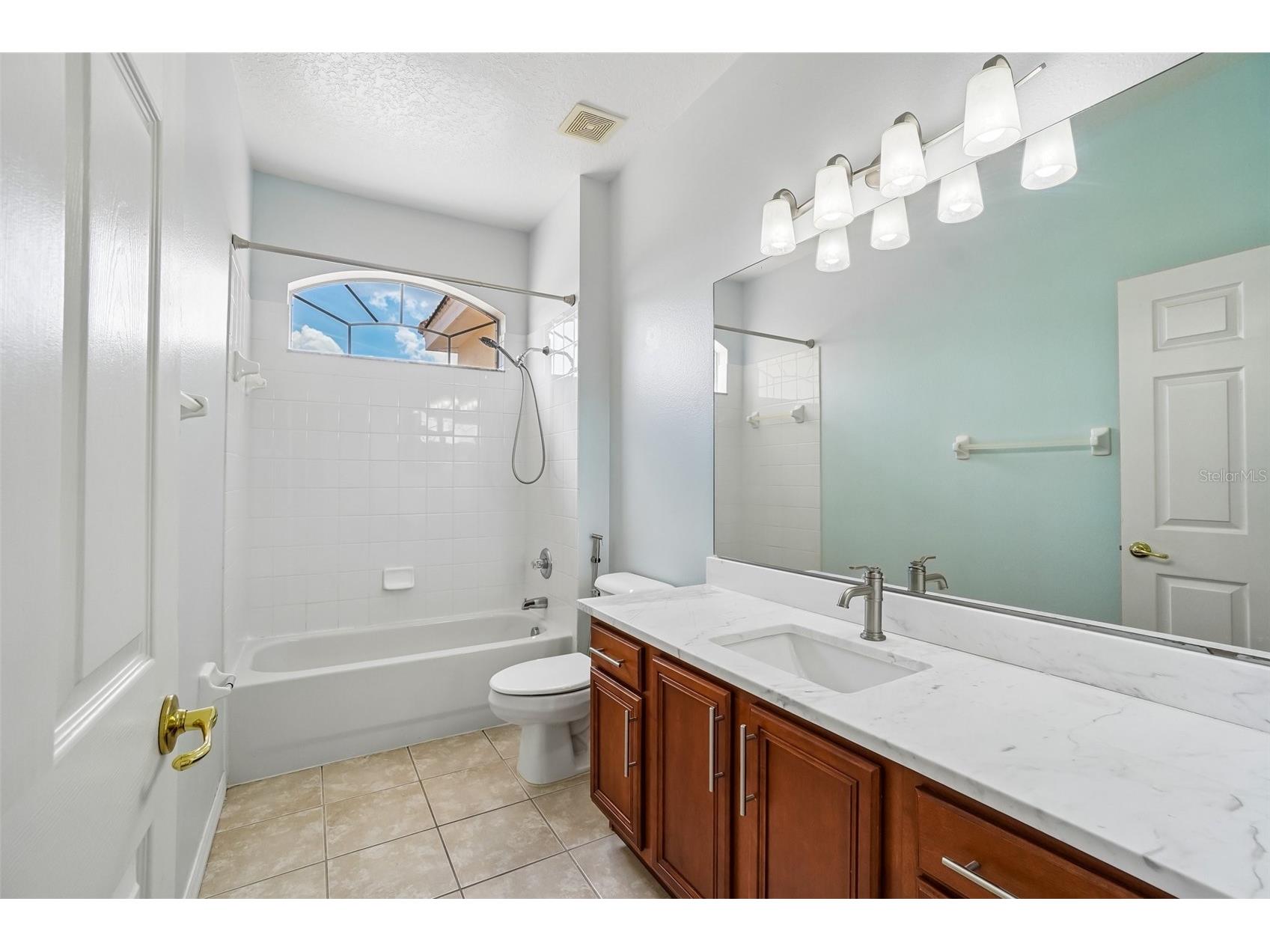 18032 Malakai Isle Drive Tampa FL 33647 - CORY LAKE TB8503443 image25