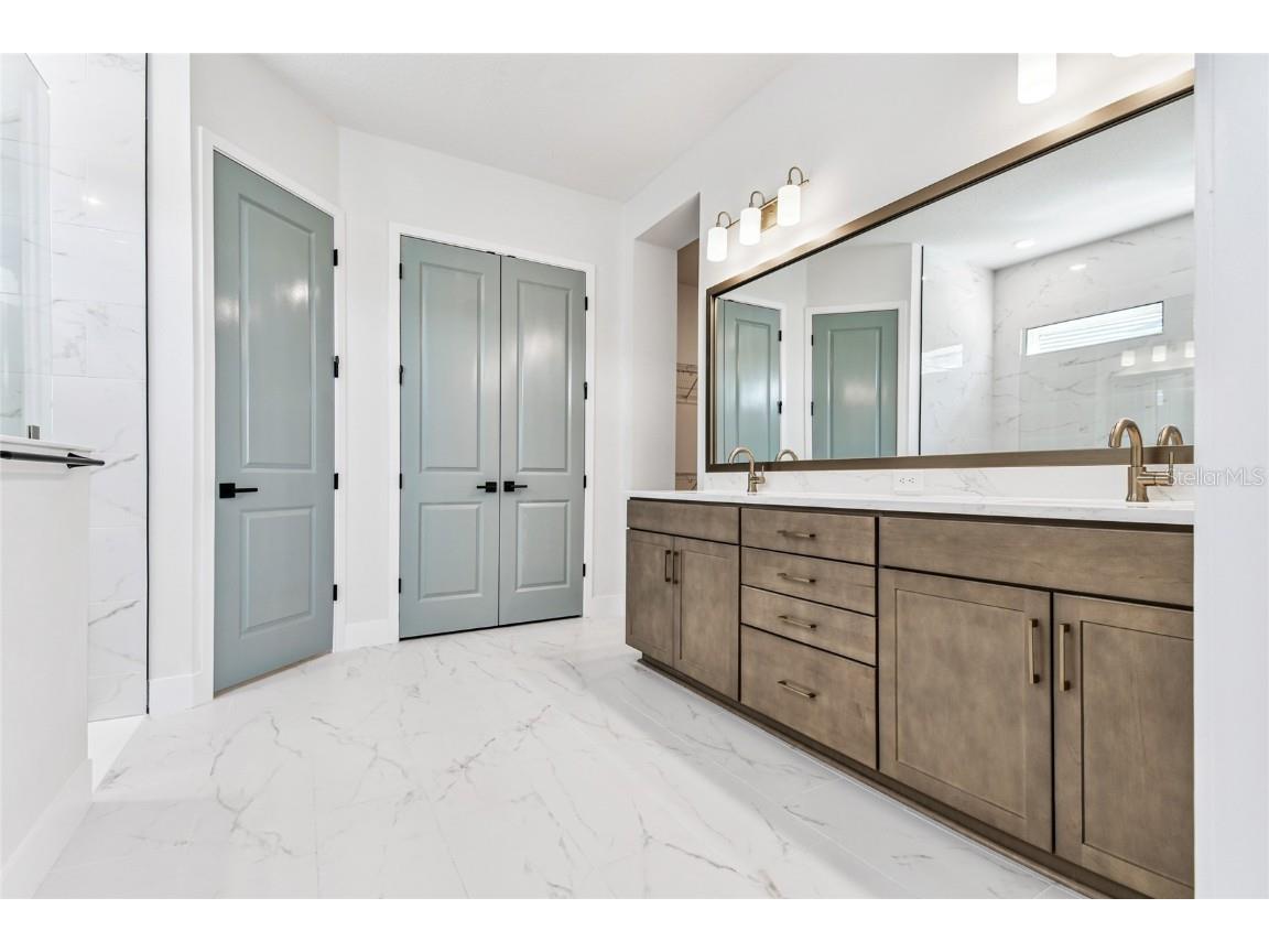 18033 Foxtail Loop Venice FL 34293 TB8393417 image20