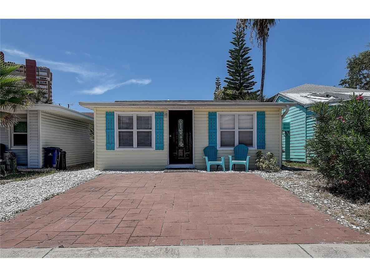 18036 1st Street E Redington Shores FL 33708 T3515980 image1