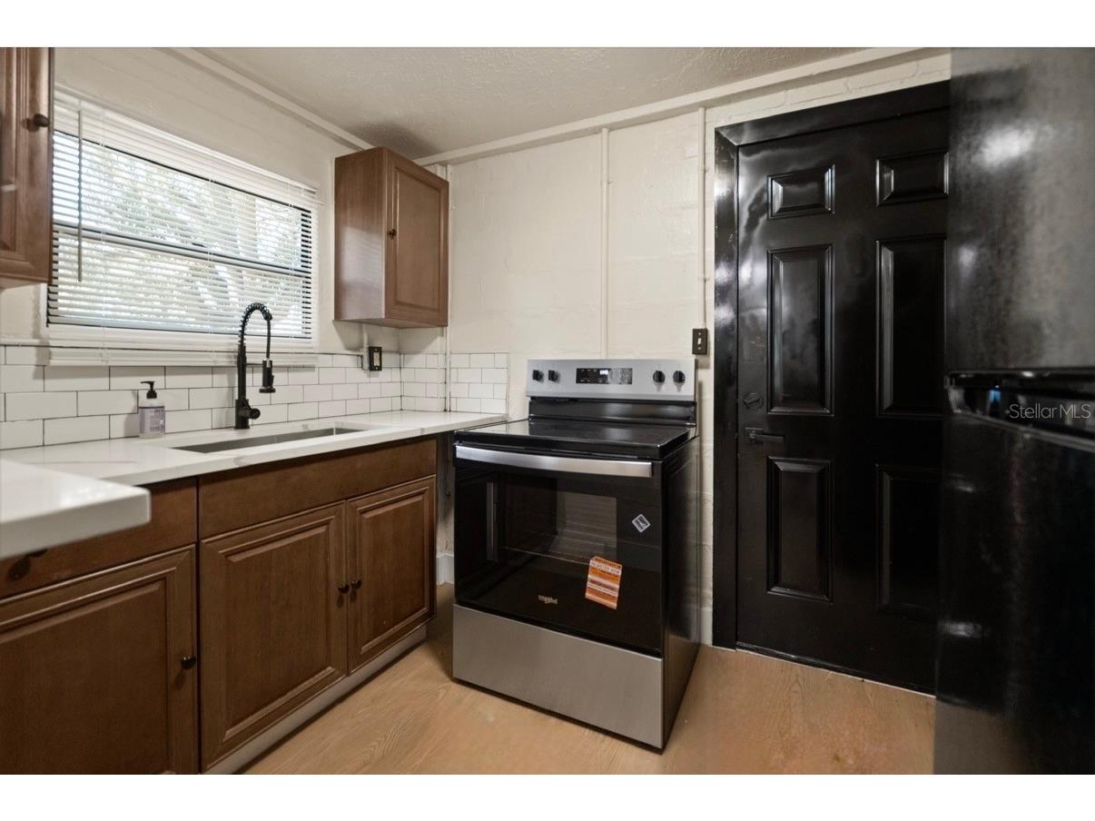 1804 E Palifox Street Tampa FL 33610 TB8474786 image9