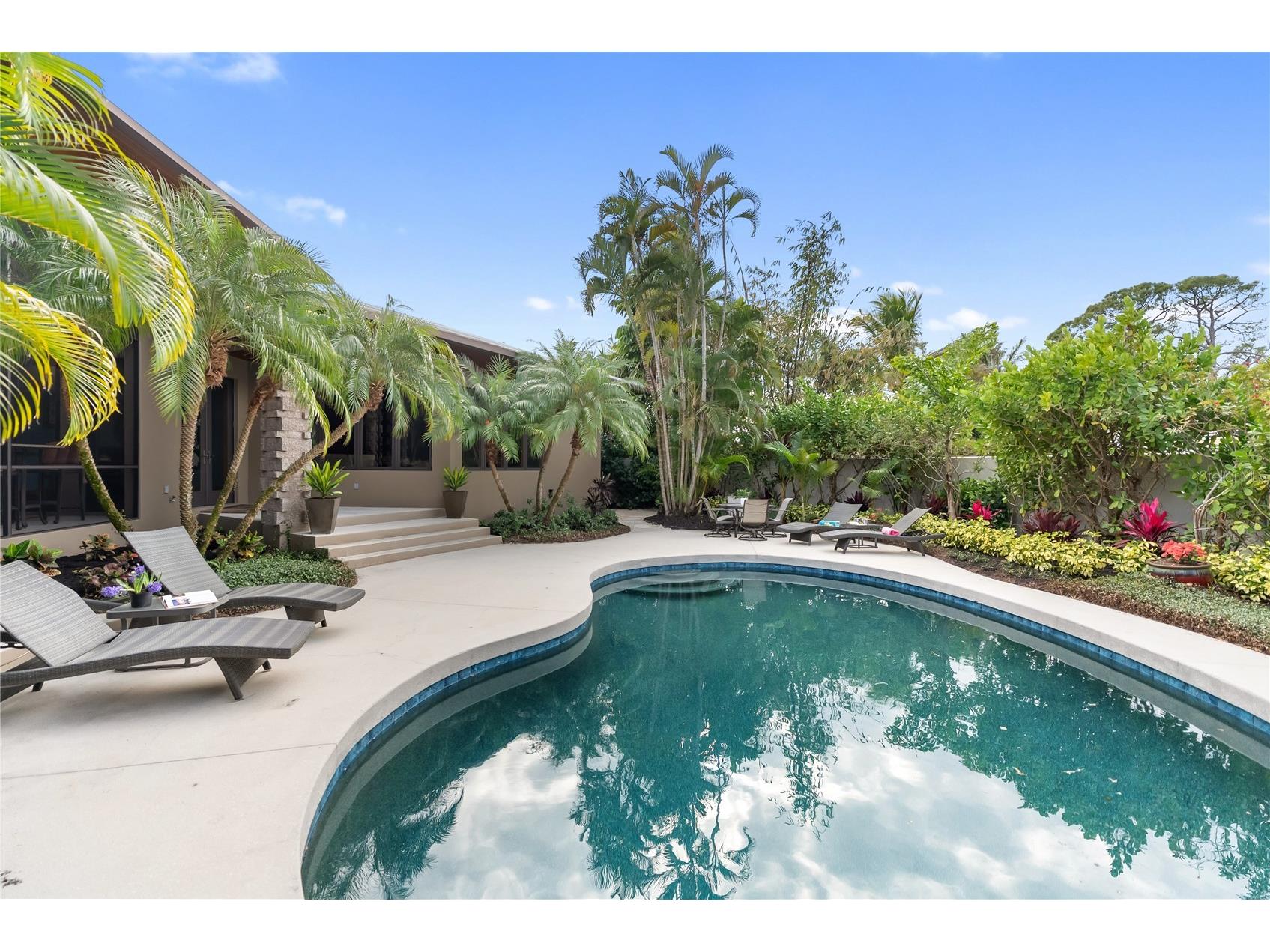 1804 N Lake Shore Drive Sarasota FL 34231 A4679067 image15