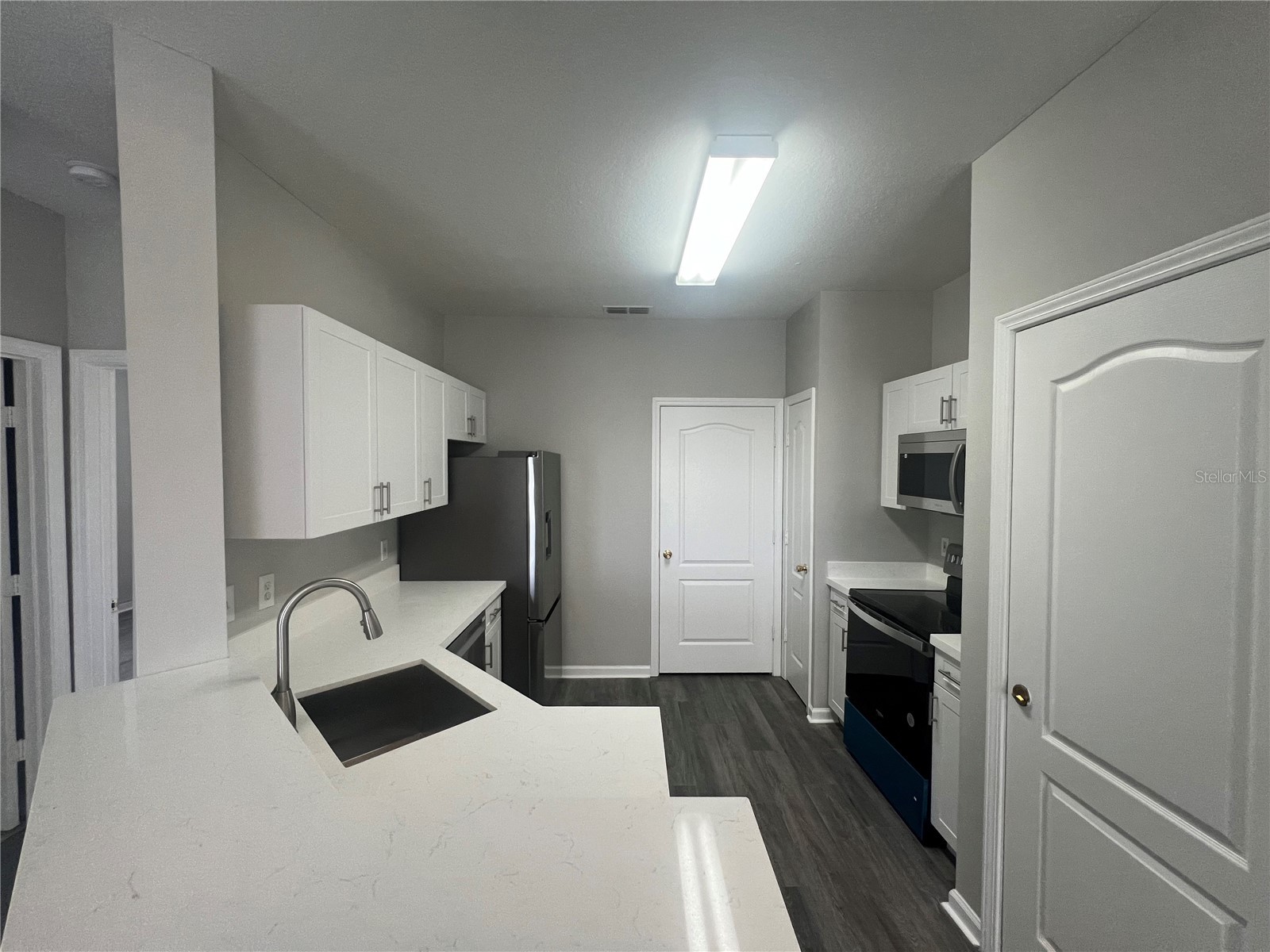 18046 Villa Creek Drive Tampa FL 33647 TB8519394 image1