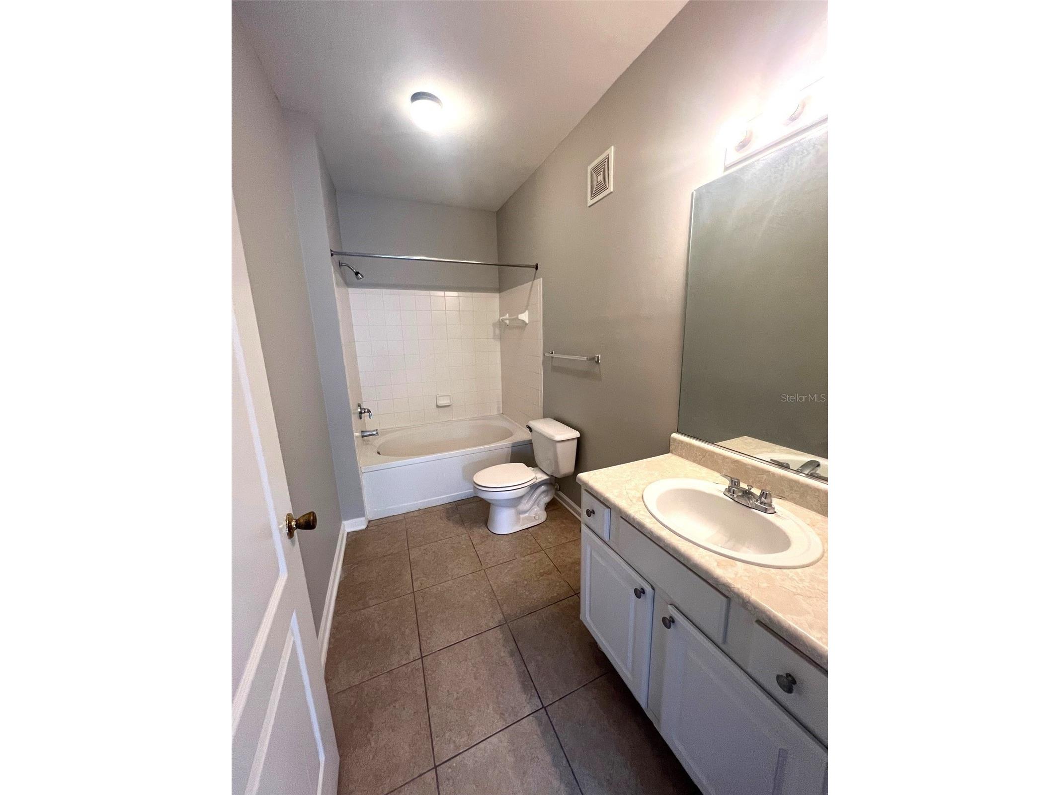 18046 Villa Creek Drive Tampa FL 33647 TB8519394 image8